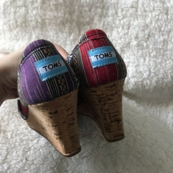 TOMS Open Toe Cork Wedges Canvas Navajo Stripe - Picture 6 of 15